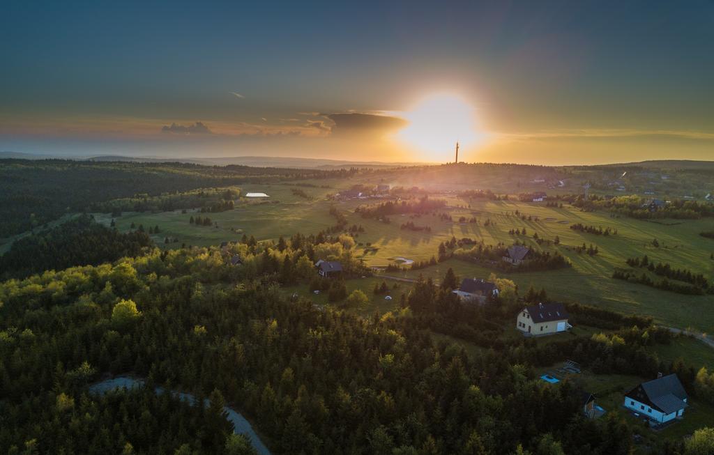 Hotel Krusnohorsky Dvur Cinovec Екстер'єр фото